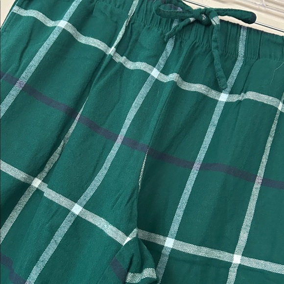 Liz Claiborne plaid PJ/lounge pants - Picture 2 of 3